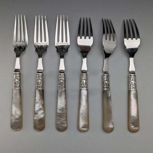 Circa 1900 British antique white mother-of-pearl handle dessert cutlery set of 6 pairs in wooden box